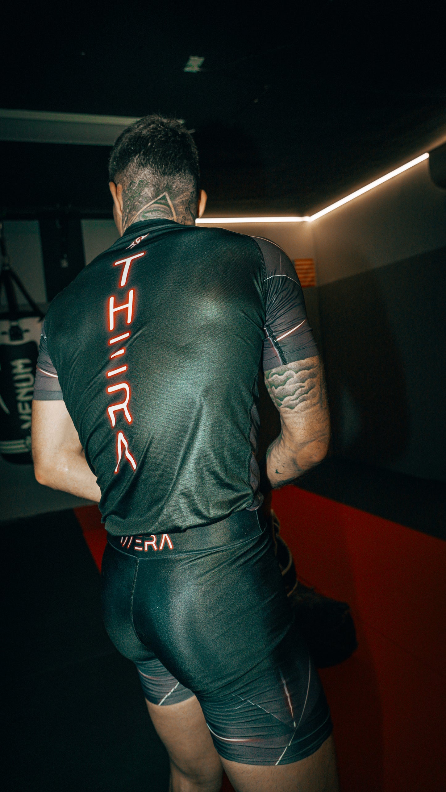 MAVERICK X THERA FIGHT RASHGUARD