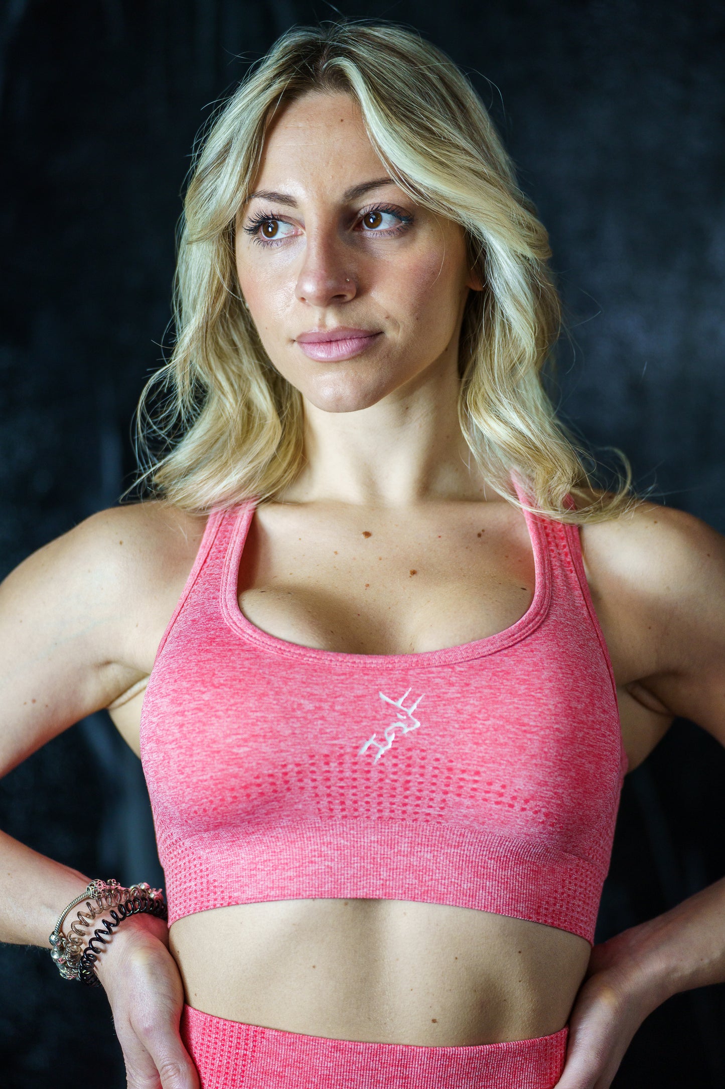 EMPOWER SEAMLESS SPORTS BRA