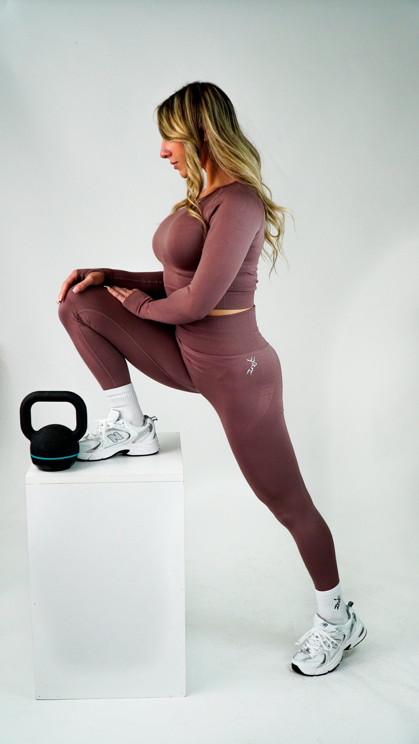 THERA SCRUNCH SEAMLESS LEGGINGS