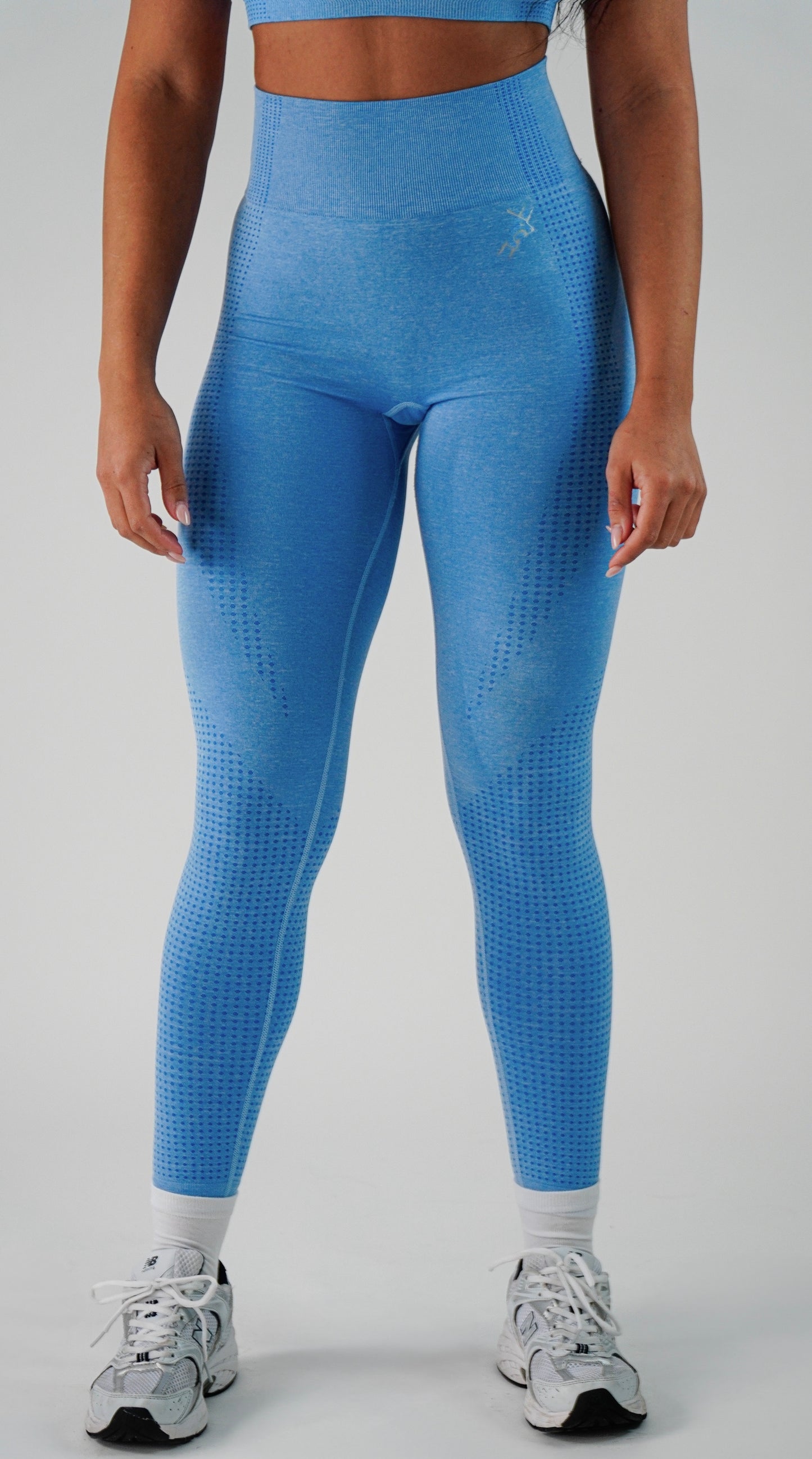 Build a better you in our Empower Seamless Leggings. Crafted from an ultra  soft, weightless material that moulds to y…